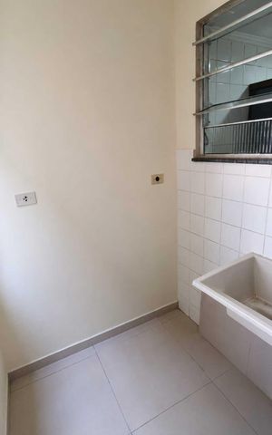 Apartamento à venda com 52m², 2 quartos e 1 vaga Apartamento à venda com 52m², 2 quartos e 1 vagaÁrea de serviço