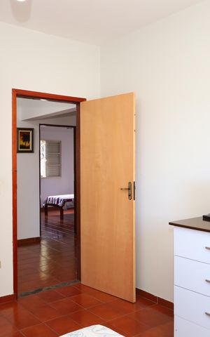 Casa à venda com 200m², 4 quartos e 3 vagasQuarto 1 - Suíte