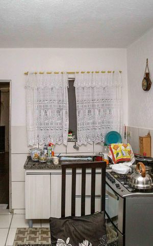 Casa à venda com 240m², 3 quartos e 2 vagasCozinha 