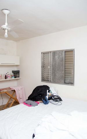 Casa à venda com 240m², 3 quartos e 2 vagasCasa 2 - Quarto