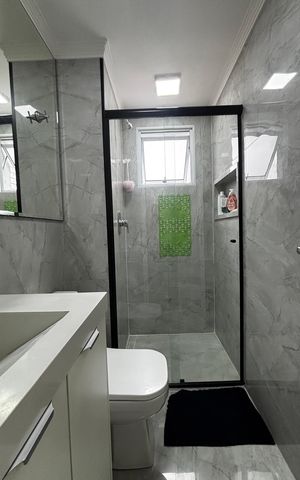Apartamento à venda com 56m², 2 quartos e 1 vaga Apartamento à venda com 56m², 2 quartos e 1 vagaBanheiro