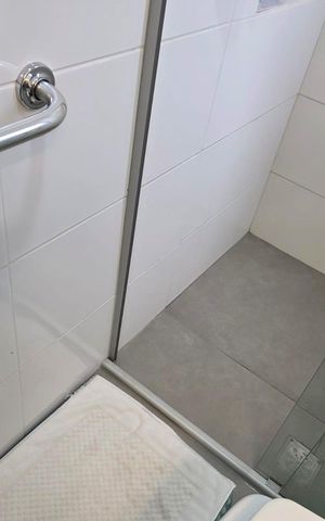 Apartamento à venda com 65m², 2 quartos e 1 vaga Apartamento à venda com 65m², 2 quartos e 1 vagaBanheiro