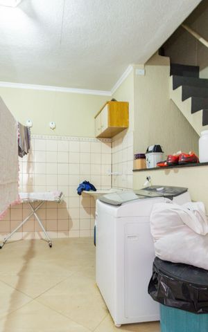 Casa à venda com 180m², 2 quartos e 1 vaga Casa à venda com 180m², 2 quartos e 1 vagaLavanderia