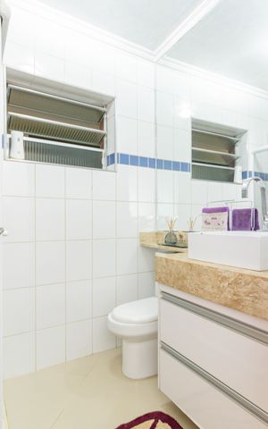 Casa à venda com 180m², 2 quartos e 1 vaga Casa à venda com 180m², 2 quartos e 1 vagaBanheiro Inferior