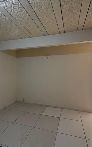 Studio para alugar com 42m², 1 quarto e sem vaga Studio para alugar com 42m², 1 quarto e sem vagaSala