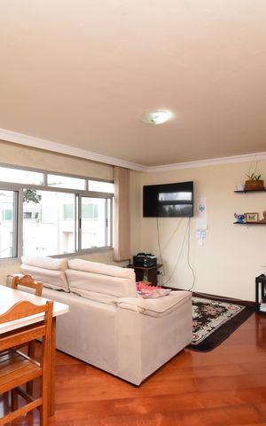 Apartamento à venda com 99m², 3 quartos e 1 vagaSala