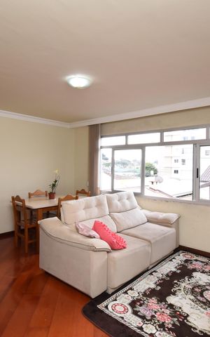 Apartamento à venda com 99m², 3 quartos e 1 vagaÁrea de Serviço