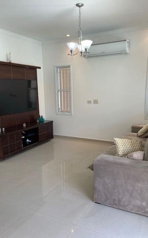 Casa à venda com 240m², 3 quartos e 4 vagas Casa à venda com 240m², 3 quartos e 4 vagasSALA