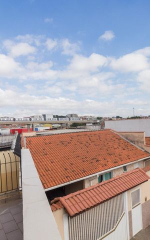 Casa à venda com 120m², 2 quartos e 2 vagas Casa à venda com 120m², 2 quartos e 2 vagasVaranda do Quarto 1 Vista