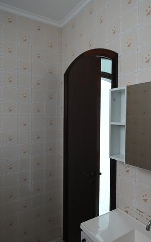 Casa à venda com 199m², 3 quartos e 4 vagasBanheiro Social 