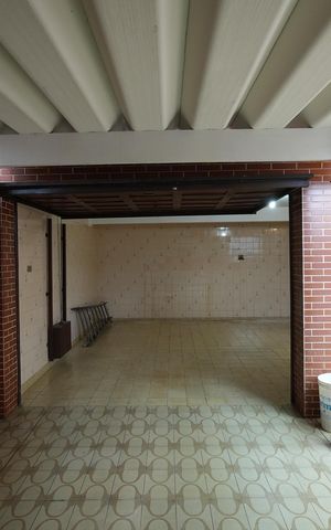 Casa à venda com 199m², 3 quartos e 4 vagasGaragem