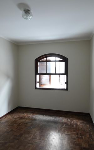 Casa à venda com 199m², 3 quartos e 4 vagasQuarto 1