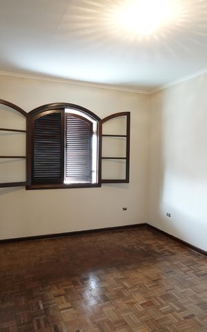 Casa à venda com 199m², 3 quartos e 4 vagasQuarto Suíte