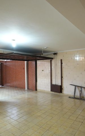 Casa à venda com 199m², 3 quartos e 4 vagasGaragem