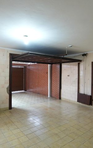 Casa à venda com 199m², 3 quartos e 4 vagasGaragem