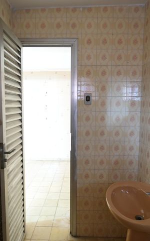 Casa à venda com 199m², 3 quartos e 4 vagasBanheiro de Serviço