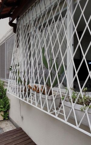Casa de condomínio à venda com 116m², 3 quartos e 1 vaga Casa de condomínio à venda com 116m², 3 quartos e 1 vagaFachada