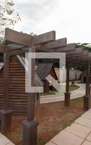 Apartamento à venda com 242m², 4 quartos e 4 vagas Apartamento à venda com 242m², 4 quartos e 4 vagasÁrea Comum