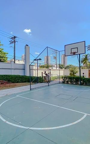 Apartamento à venda com 242m², 4 quartos e 4 vagas Apartamento à venda com 242m², 4 quartos e 4 vagasÁrea Comum