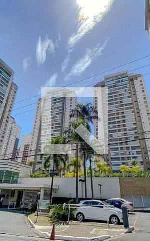 Apartamento à venda com 242m², 4 quartos e 4 vagas Apartamento à venda com 242m², 4 quartos e 4 vagasFachada
