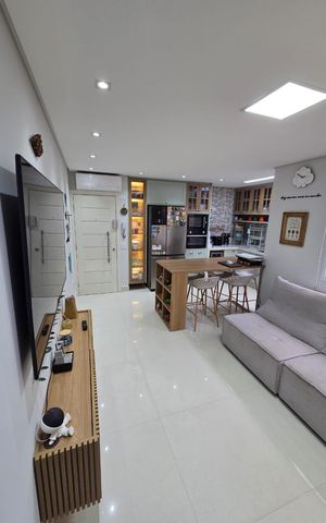 Apartamento à venda com 70m², 3 quartos e 2 vagas Apartamento à venda com 70m², 3 quartos e 2 vagasSala