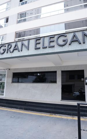 Apartamento à venda com 215m², 4 quartos e 3 vagas