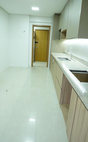 Apartamento à venda com 215m², 4 quartos e 3 vagas