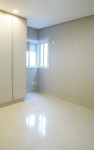Apartamento à venda com 215m², 4 quartos e 3 vagas
