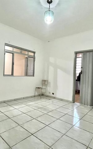 Casa à venda com 100m², 3 quartos e 1 vaga Casa à venda com 100m², 3 quartos e 1 vagaSala