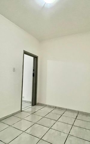 Casa à venda com 100m², 3 quartos e 1 vaga Casa à venda com 100m², 3 quartos e 1 vagaQuarto