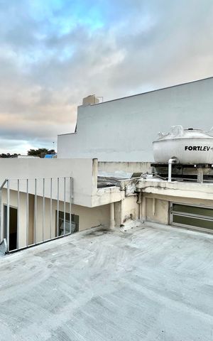 Casa à venda com 100m², 3 quartos e 1 vaga Casa à venda com 100m², 3 quartos e 1 vagaÁrea externa