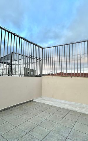 Casa à venda com 100m², 3 quartos e 1 vaga Casa à venda com 100m², 3 quartos e 1 vagaÁrea externa