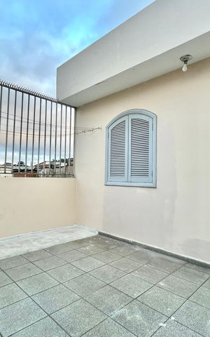 Casa à venda com 100m², 3 quartos e 1 vaga Casa à venda com 100m², 3 quartos e 1 vagaÁrea externa