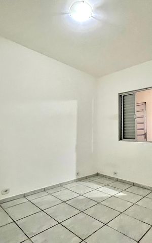 Casa à venda com 100m², 3 quartos e 1 vaga Casa à venda com 100m², 3 quartos e 1 vagaQuarto