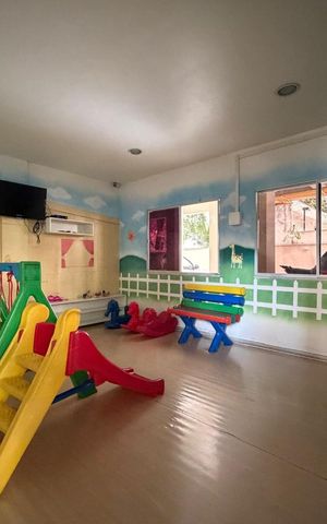 Apartamento à venda com 136m², 3 quartos e 1 vaga Apartamento à venda com 136m², 3 quartos e 1 vagaÁrea comum - Playground