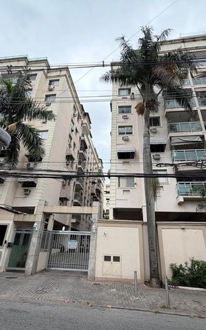Apartamento à venda com 136m², 3 quartos e 1 vaga Apartamento à venda com 136m², 3 quartos e 1 vagaFachada