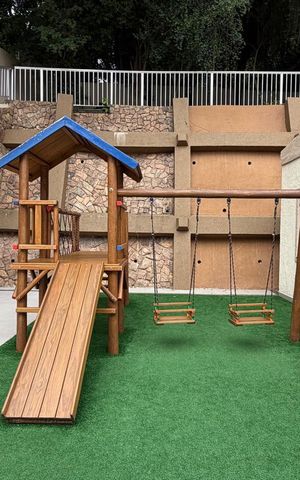 Apartamento à venda com 136m², 3 quartos e 1 vaga Apartamento à venda com 136m², 3 quartos e 1 vagaÁrea comum - Playground