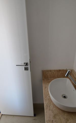 Apartamento à venda com 105m², 2 quartos e 2 vagasLavabo