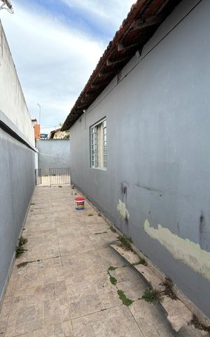 Casa à venda com 90m², 3 quartos e 2 vagas Casa à venda com 90m², 3 quartos e 2 vagasÁrea externa
