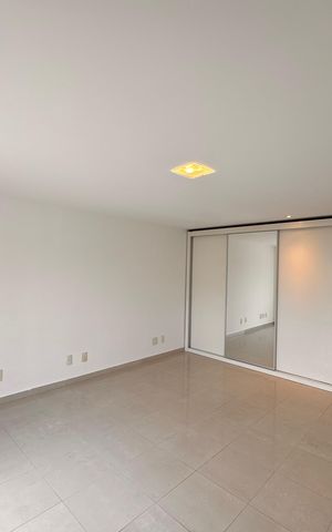 Apartamento à venda com 330m², 3 quartos e 3 vagas Apartamento à venda com 330m², 3 quartos e 3 vagasSuíte 1