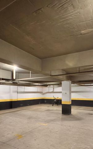 Apartamento à venda com 330m², 3 quartos e 3 vagas Apartamento à venda com 330m², 3 quartos e 3 vagasÁrea comum