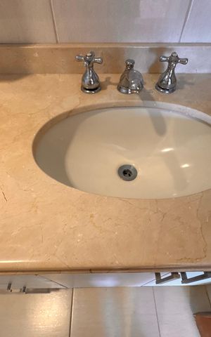 Apartamento à venda com 330m², 3 quartos e 3 vagas Apartamento à venda com 330m², 3 quartos e 3 vagasSuíte 2 - Banheiro
