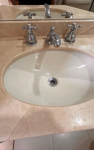 Apartamento à venda com 330m², 3 quartos e 3 vagas Apartamento à venda com 330m², 3 quartos e 3 vagasSuíte 3 - Banheiro