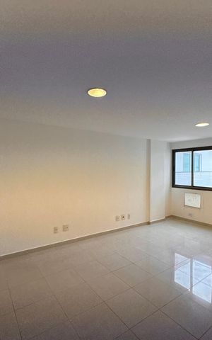 Apartamento à venda com 330m², 3 quartos e 3 vagas Apartamento à venda com 330m², 3 quartos e 3 vagasSuíte 2