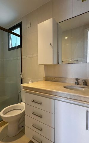 Apartamento à venda com 330m², 3 quartos e 3 vagas Apartamento à venda com 330m², 3 quartos e 3 vagasSuíte 2 - Banheiro