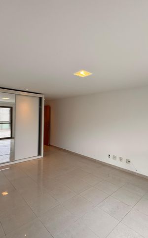Apartamento à venda com 330m², 3 quartos e 3 vagas Apartamento à venda com 330m², 3 quartos e 3 vagasSuíte 1