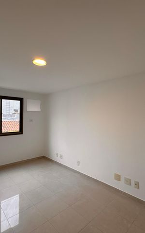 Apartamento à venda com 330m², 3 quartos e 3 vagas Apartamento à venda com 330m², 3 quartos e 3 vagasSuíte 3