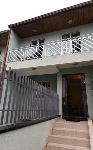 Casa à venda com 200m², 3 quartos e 4 vagasÁrea externa