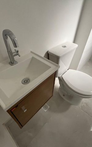 Apartamento à venda com 38m², 2 quartos e sem vagaBanheiro 
