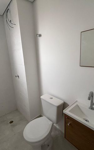 Apartamento à venda com 38m², 2 quartos e sem vaga Apartamento à venda com 38m², 2 quartos e sem vagaBanheiro